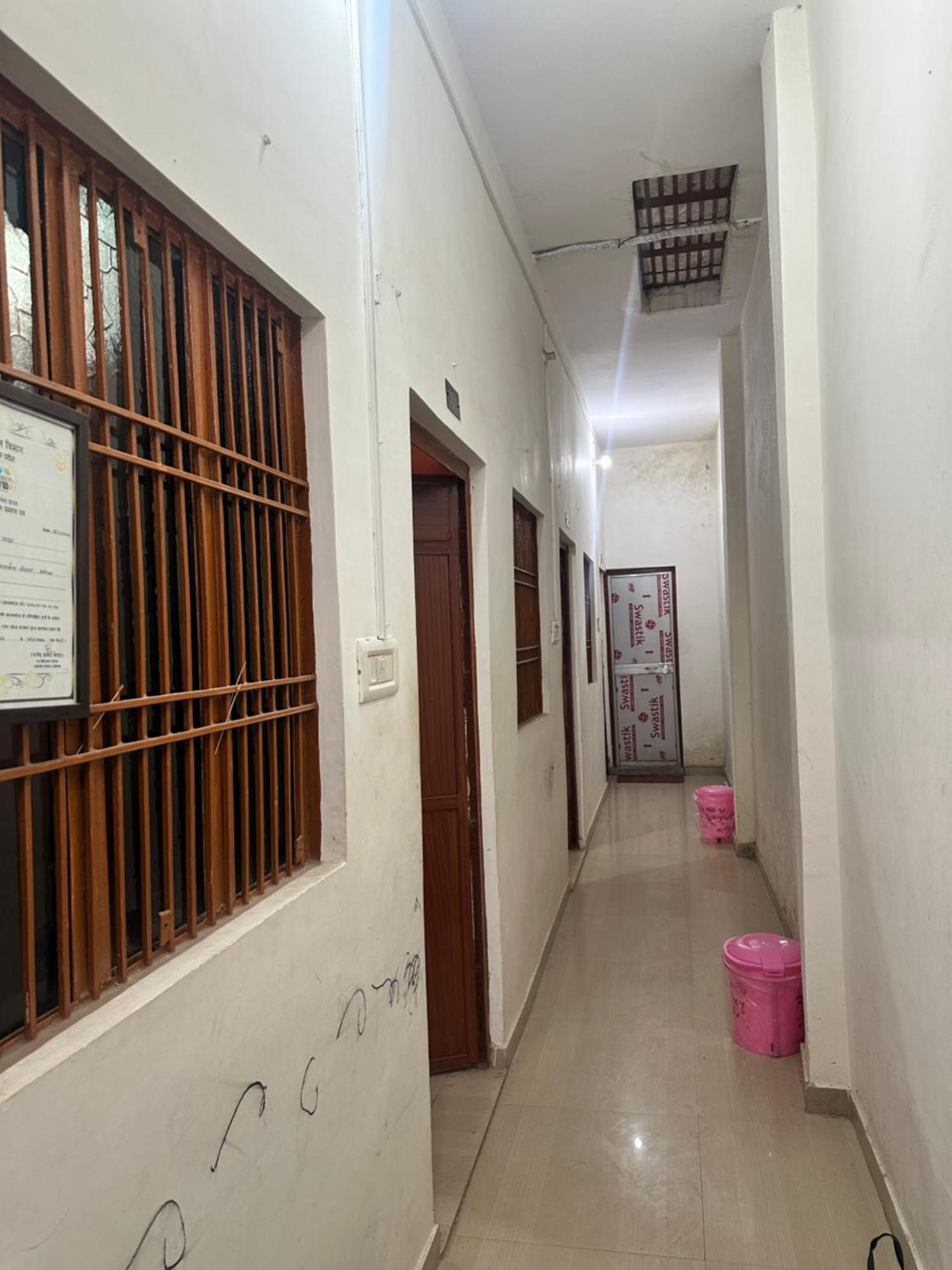 Khatu Shyam Guest House Ayodhya Kültér fotó
