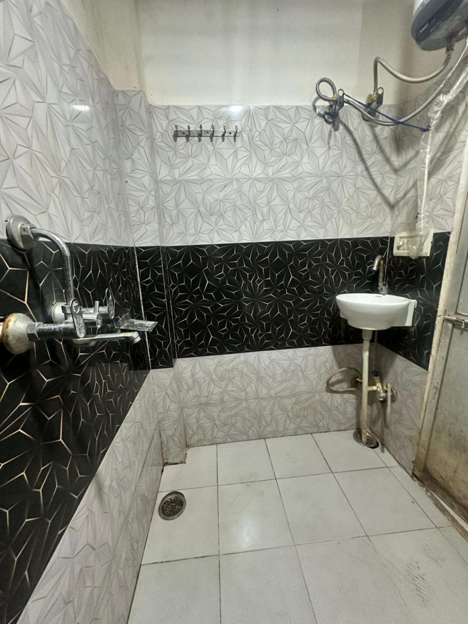 Khatu Shyam Guest House Ayodhya Kültér fotó