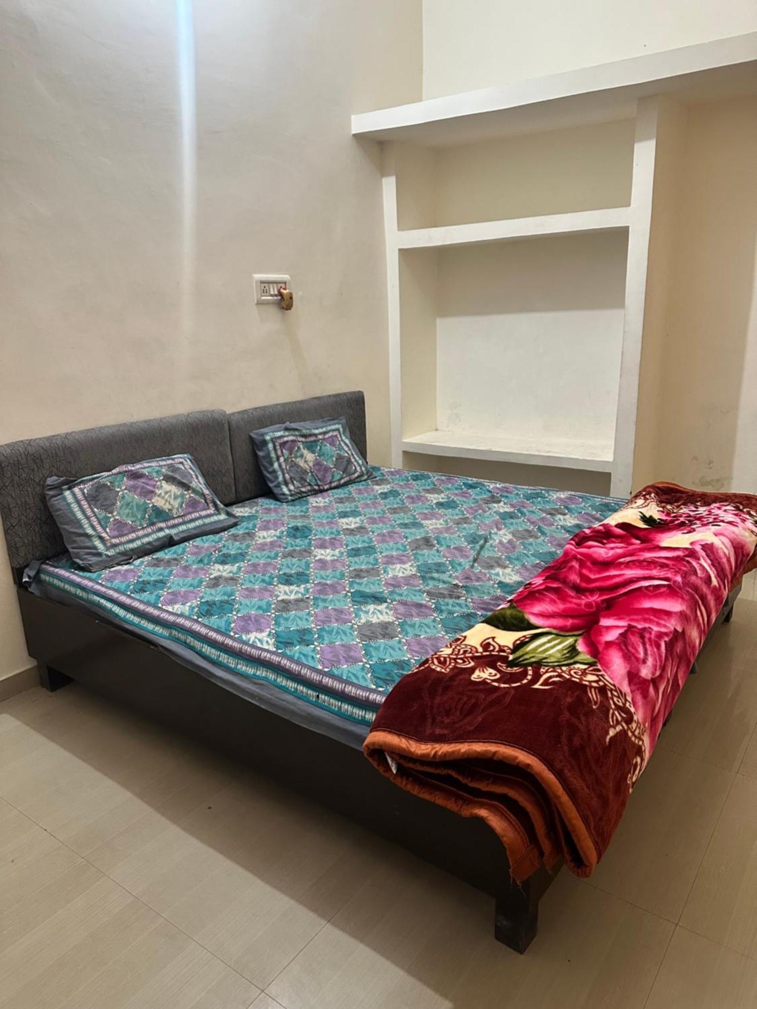 Khatu Shyam Guest House Ayodhya Kültér fotó