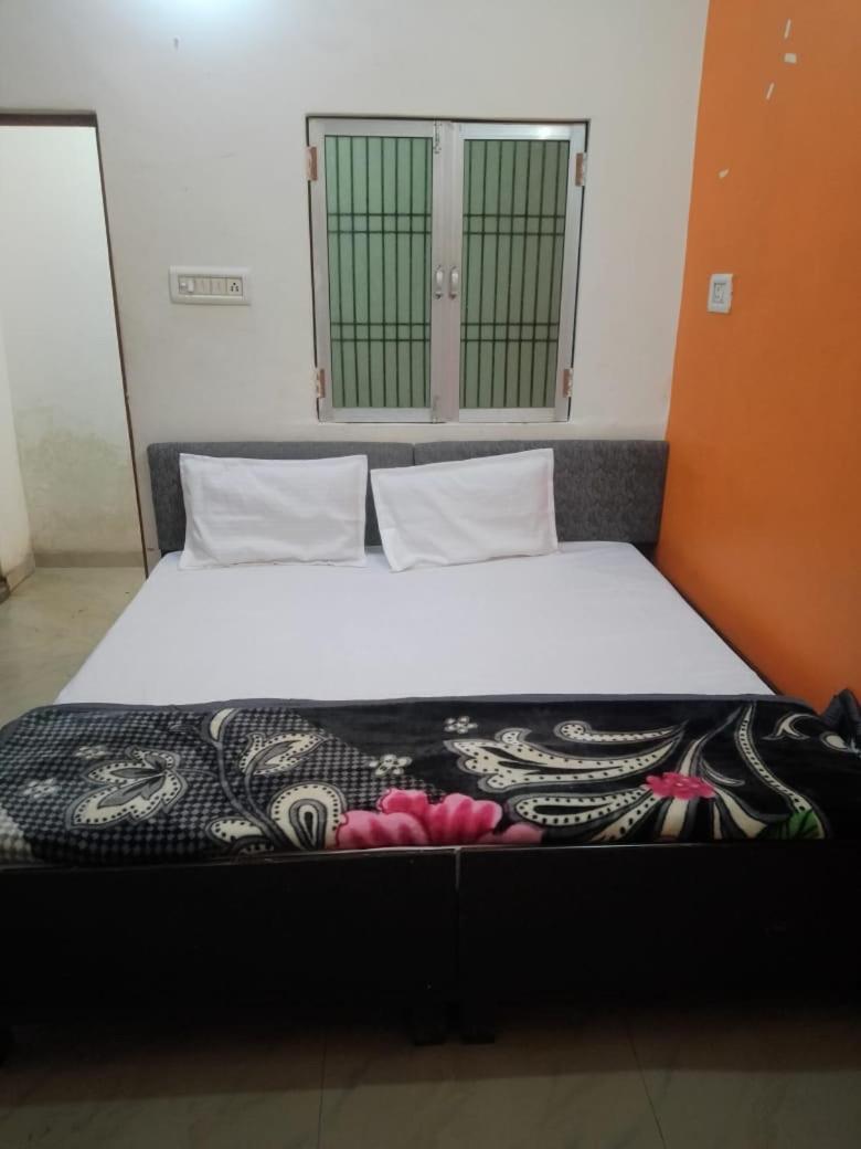 Khatu Shyam Guest House Ayodhya Kültér fotó